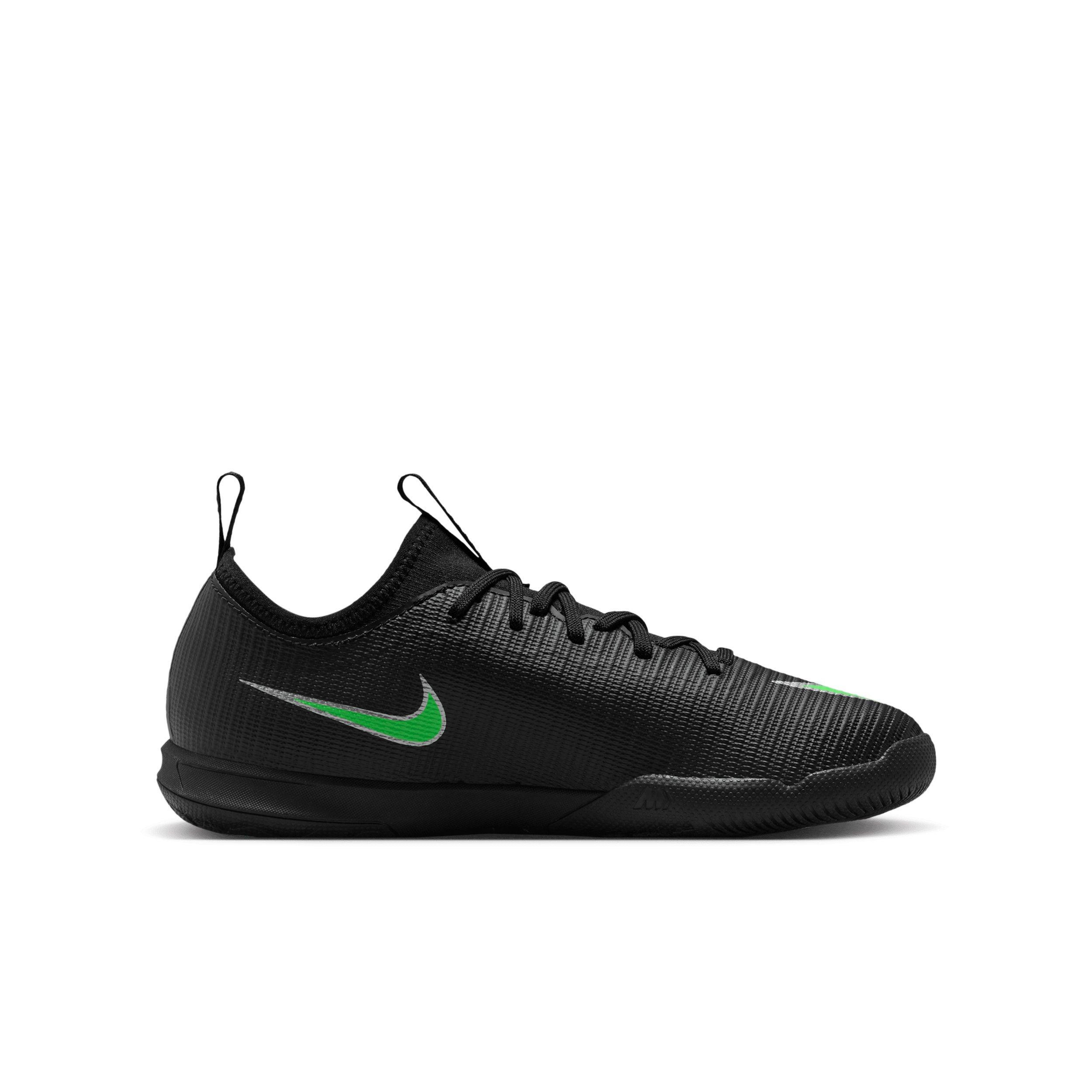 Nike Mercurial Vapor 17 Academy IC "Black/Black/Illusion Green" Grade School Kids' Soccer Shoe - BLACK/BLACK/GREEN